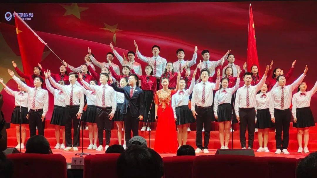第八代五粮液出厂价上调，龙年生肖酒大卖引爆春节市场